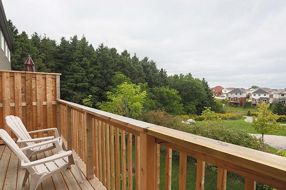 Boardwalk Homes Executive Guest Houses Kitchener Exterior photo